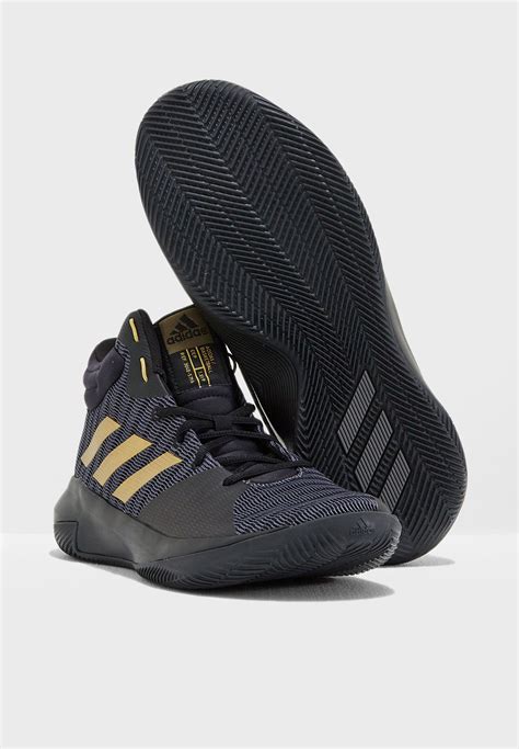 adidas Men's Pro Elevate 2018 Basketball Shoes, Black 